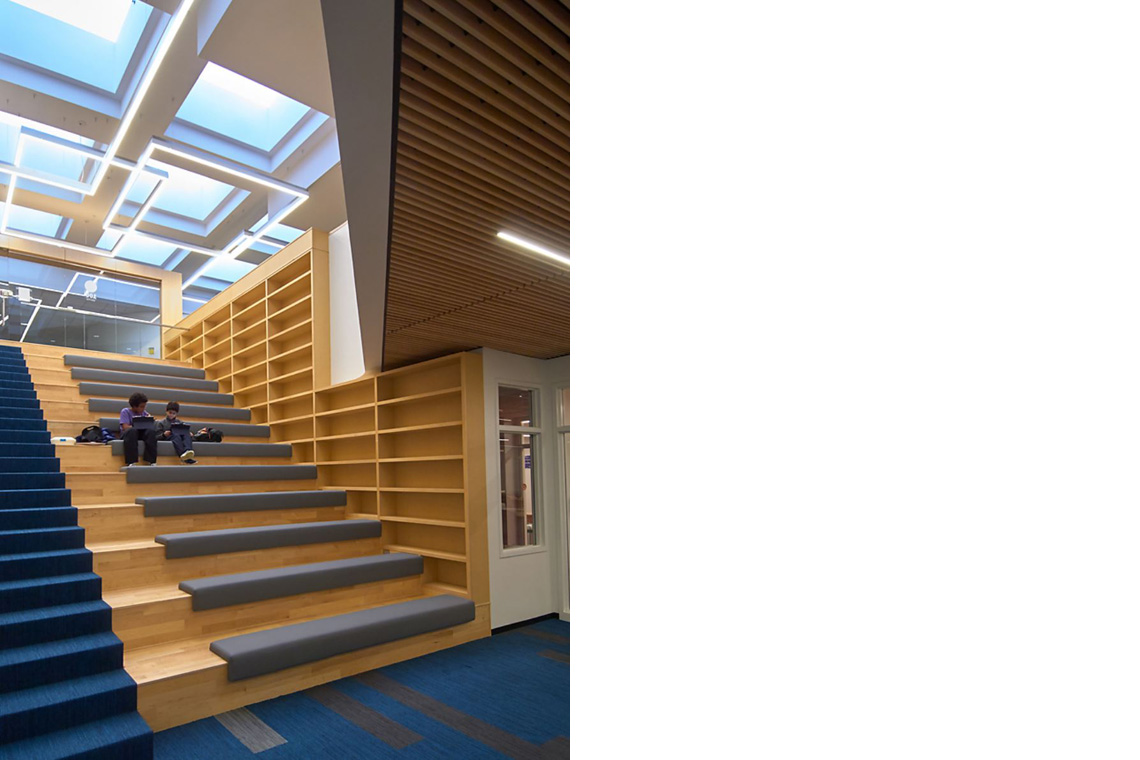 North Shore Country Day School, interior lighting