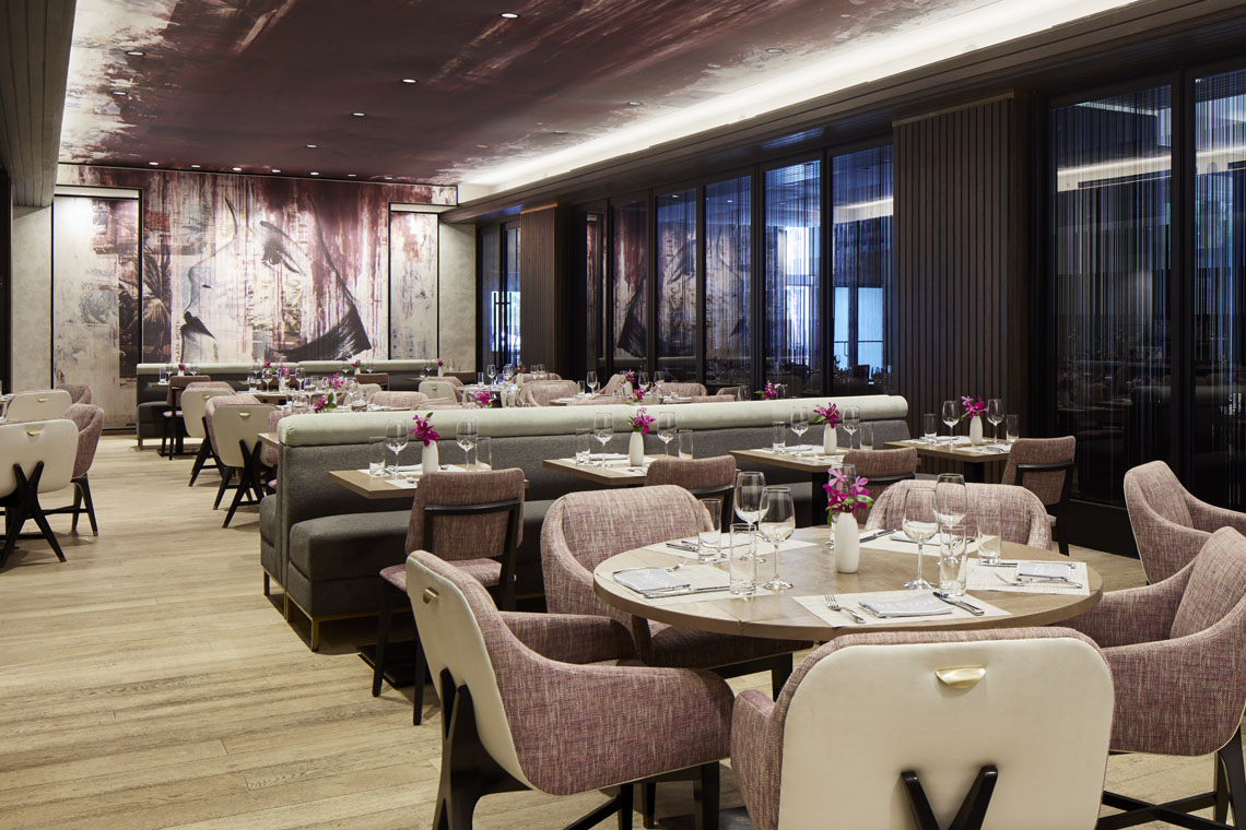Loews Miami Beach dinning, interior lighting