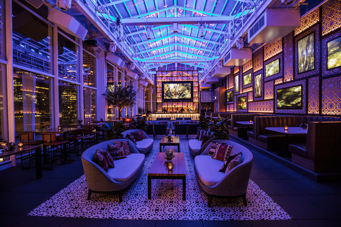 Roof on the Wit dinning, interior lighting