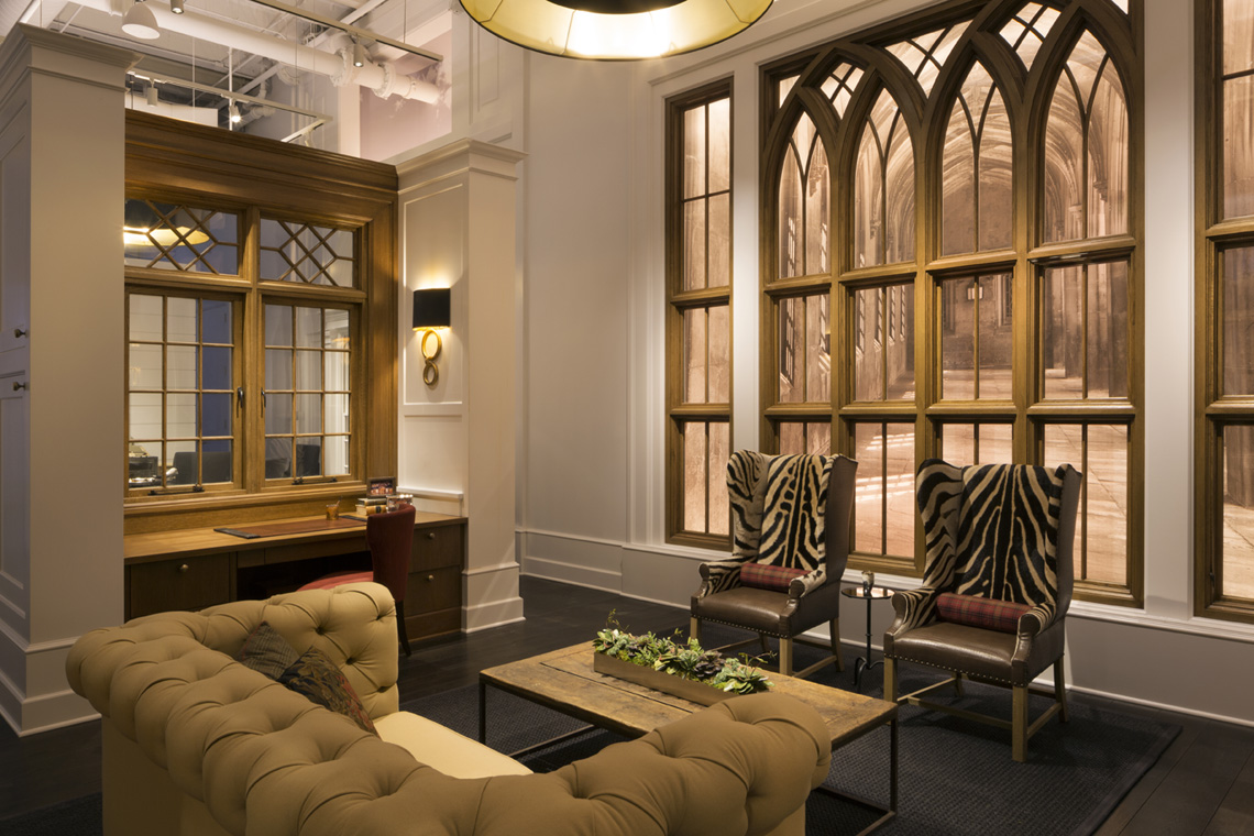 Loews Miami Beach reception area, interior lighting